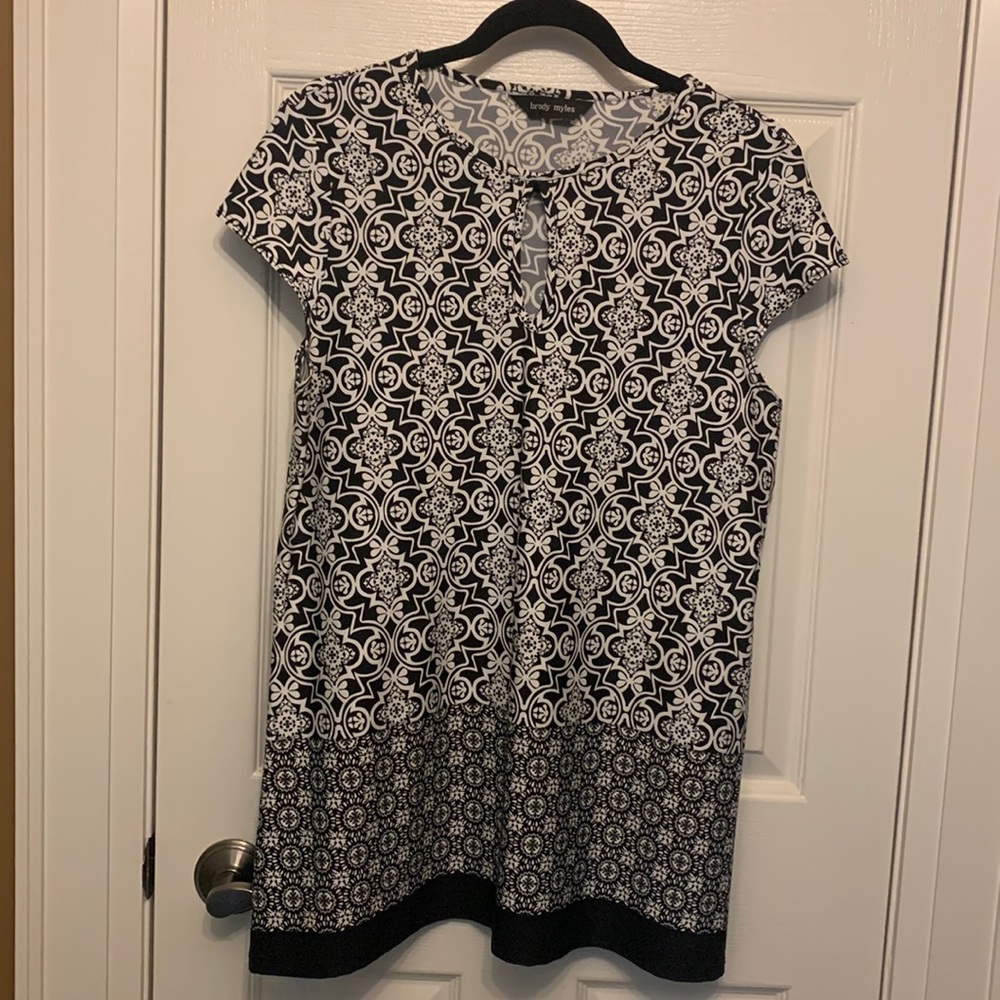 Brody Myles  Black & White Blouse